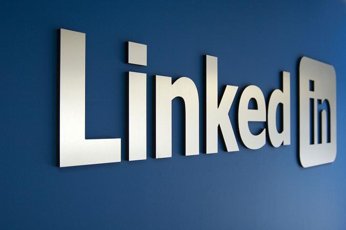 Linkedin logo List of social media sites | Web splashers