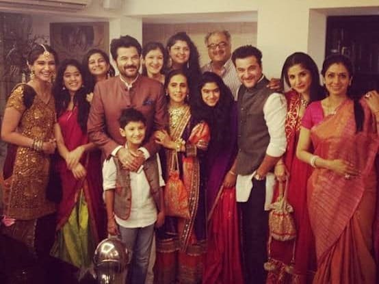Shanaya kapoor family pics