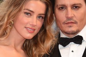 johnny-depp-and-amber-heard-attend-a-premiere-for-black-news-photo-1655356259