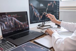 Profitable Option Trading: 3 Tips for Beginner Traders